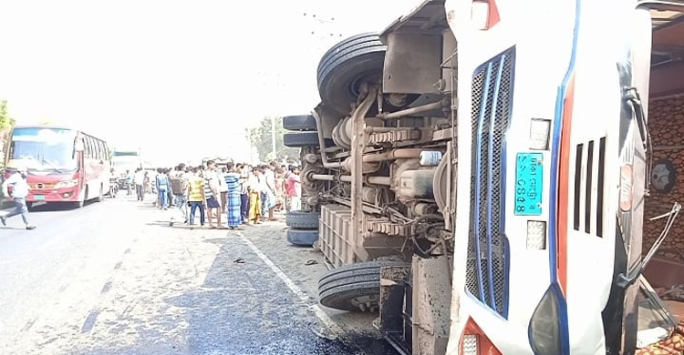 ঢাকা বিশ্ববিদ্যালয়ে পৌঁছানোর আগেই লাশ হতে হলো কণাকে