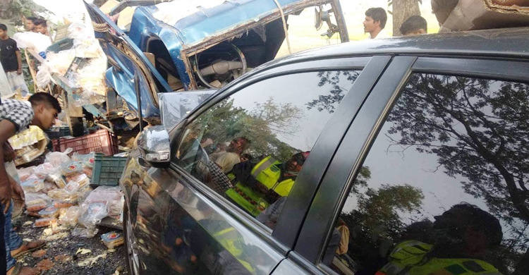 প্রাইভেটকার-পিকআপের মুখোমুখি সংঘর্ষ, বিচারকসহ আহত ৬