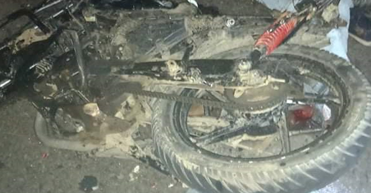 সুনামগঞ্জে সড়কে প্রাণ গেলো তিন বন্ধুর