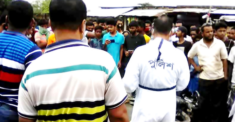 ট্রাকের ধাক্কায় সড়কে প্রাণ গেল পুলিশ সদস্যের