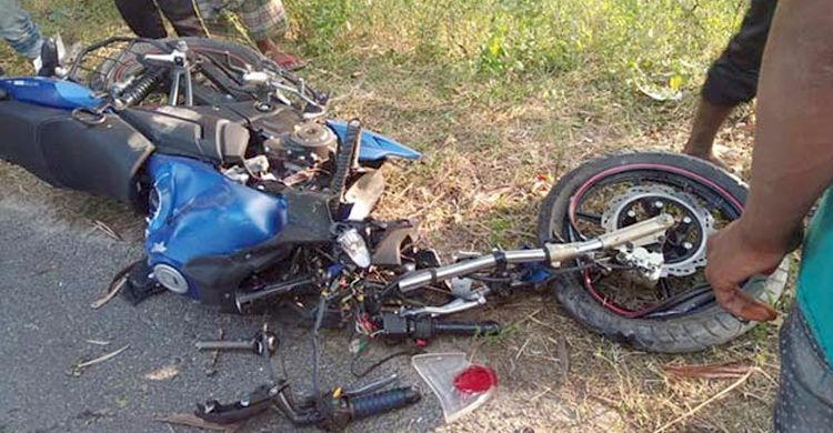 ট্রলির ধাক্কায় মোটরসাইকেল আরোহী নিহত