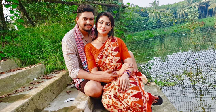 আবারও জুটি বাঁধলেন জয়-আঁচল