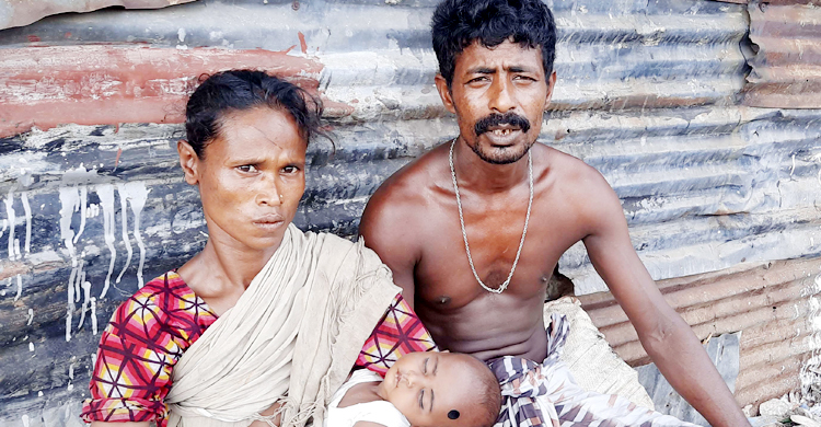 খোঁজ মিলছে না কুড়িয়ে পাওয়া শিশুটির বাবা-মায়ের