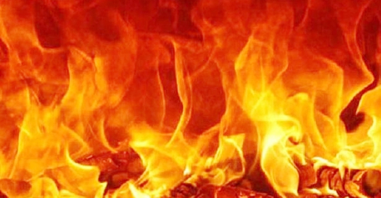 চট্টগ্রামের রাউজানে মার্কেটে অগ্নিকাণ্ড