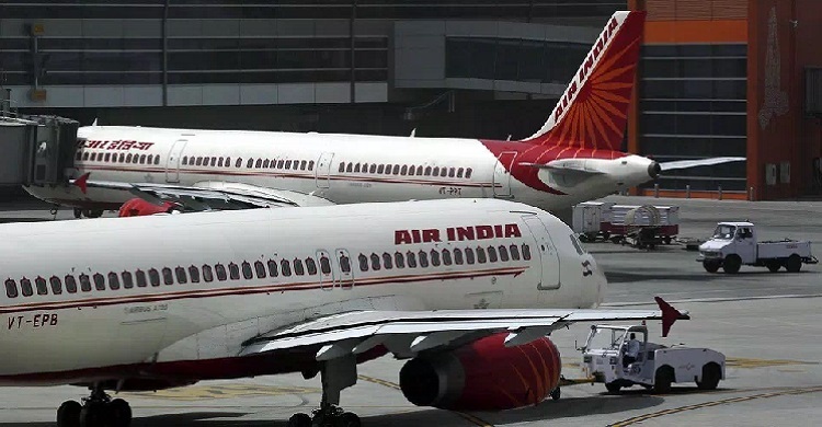 New Zealand bans travellers from India