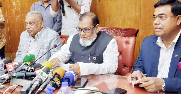 বিদেশ থেকে অপপ্রচারকারীদের বিরুদ্ধে আরও কঠোর হচ্ছে সরকার