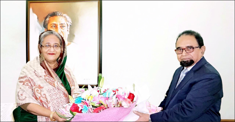 বঙ্গবন্ধুর সাথে ছোট বেলার স্মরণীয় মধুর স্মৃতি