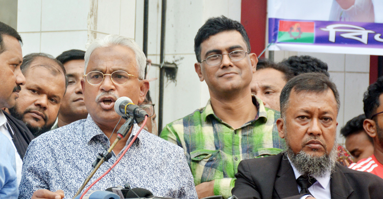 আওয়ামী লীগ হলো রেশমি মিঠাই, চাপ দিলে এতটুকু হয়ে যাবে: আলাল