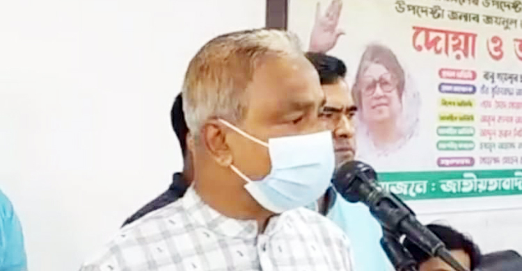 দেশে একটা সার্কাস তৈরি করা হয়েছে : আলাল