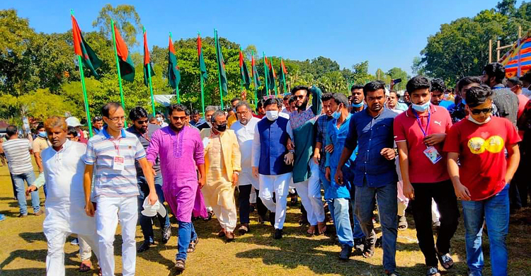 প্রার্থিতা ফিরে পেলেন শুভ, মির্জাপুরে আনন্দ মিছিল