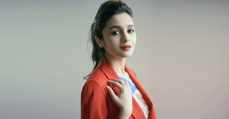অসুস্থ হয়ে হাসপাতালে আলিয়া ভাট