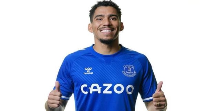 Everton sign Brazilian Allan for £21m