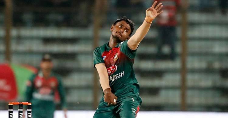 তিন টপ অর্ডারকে হারিয়ে চাপের মুখে পাকিস্তান