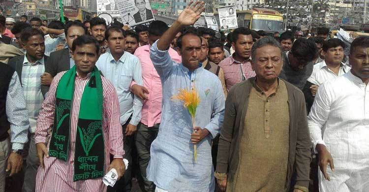 ‘ভোট চোরদের’ প্রতিহতের ঘোষণা আমির খসরুর