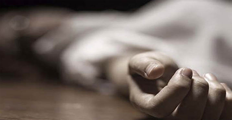 রাতে দাওয়াত দিয়ে গেলেন বাবা, সকালে মিলল মেয়ের লাশ