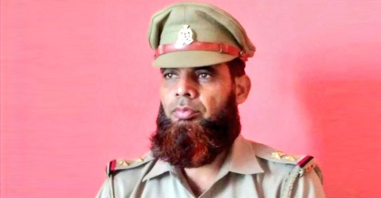 দাড়ি কাটতে রাজি হওয়ায় চাকরি ফিরে পাচ্ছেন সেই পুলিশ কর্মকর্তা