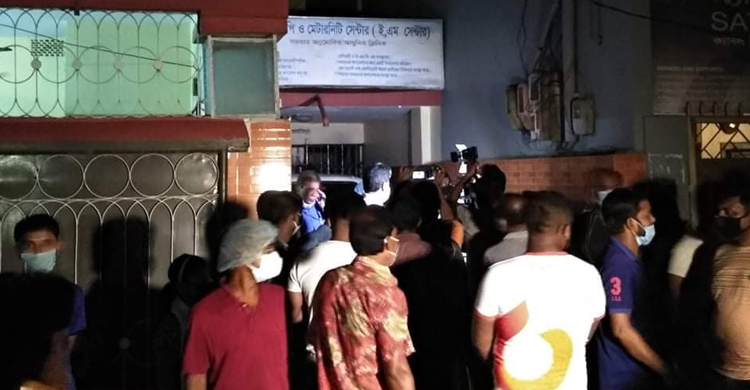 করোনা আতঙ্কেও এন্ড্রু কিশোরকে দেখতে উপচে পড়া ভিড়