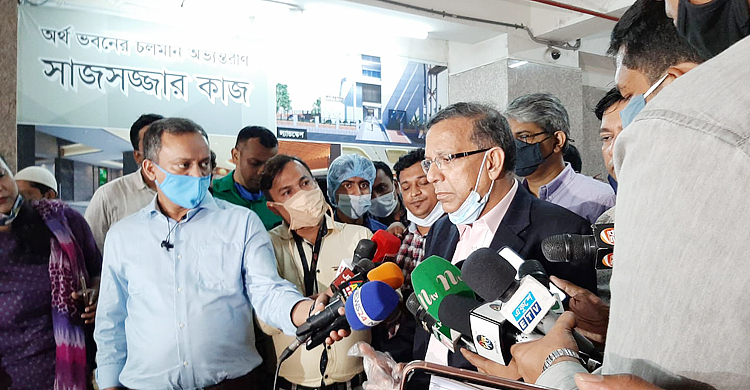 দেশের যেকোনো জায়গায় চিকিৎসা নিতে পারবেন খালেদা