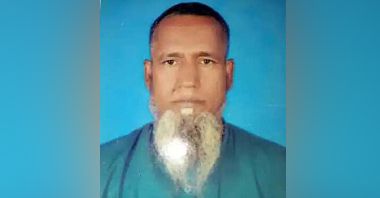 গরুবোঝাই ট্রলারডুবির সেই ঘটনায় ব্যবসায়ীর খোঁজ পাচ্ছে না পরিবার