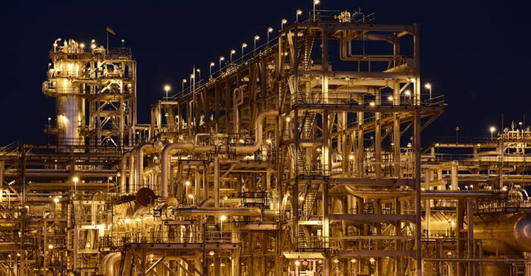 যুদ্ধের মধ্যে তেল বেচে সৌদি আরামকোর দ্বিগুণ লাভ