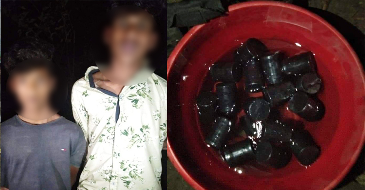 ২১ ককটেলসহ ২ কিশোর আটক