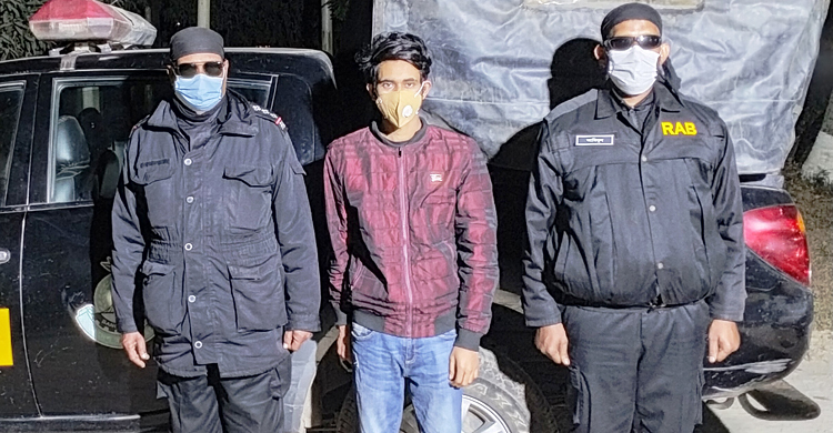 গোপন ক্যামেরায় ভিডিও ধারণ করে নারীদের ব্ল্যাকমেইল করতেন আরমান