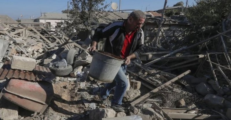 Armenia, Azerbaijan accused of breaking truce