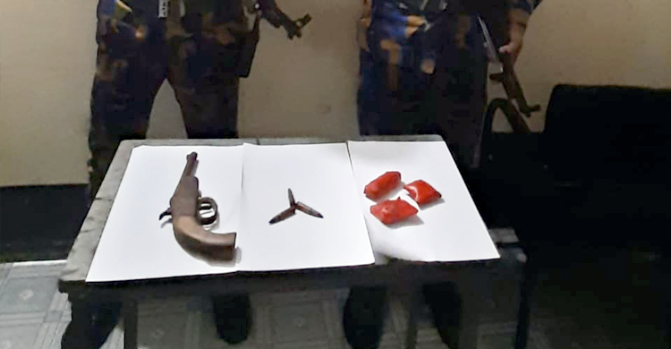 কুতুপালং রোহিঙ্গা ক্যাম্প থেকে অস্ত্র-মাদক উদ্ধার