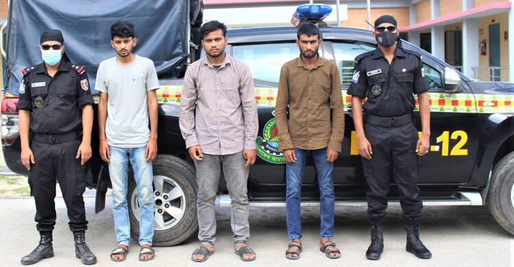 সিরাজগঞ্জে আড়াই কেজি হেরোইনসহ আটক ৩