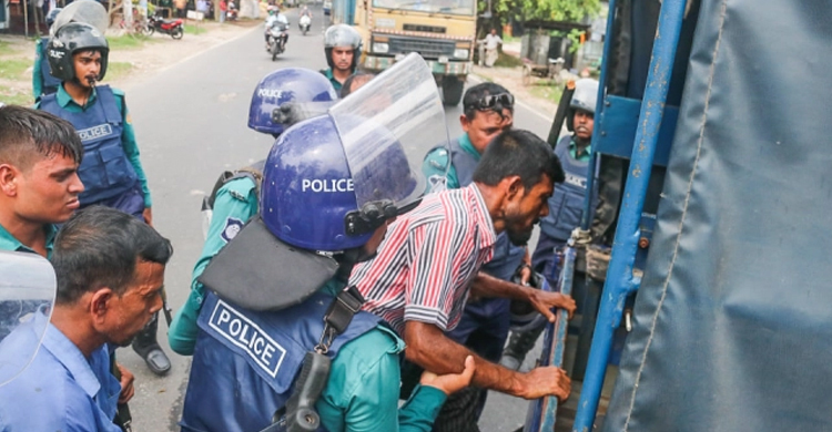 খুলনায় আটক পাটকল শ্রমিকদের বিরুদ্ধে মামলা