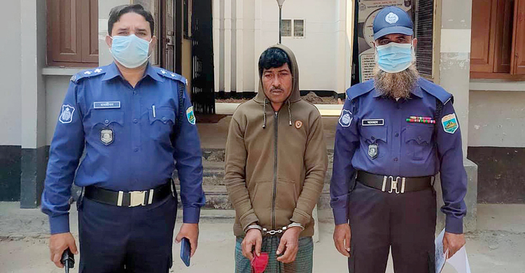 স্বামী পরিত্যক্তা নারীকে শ্লীলতাহানির চেষ্টায় মাতব্বর গ্রেফতার