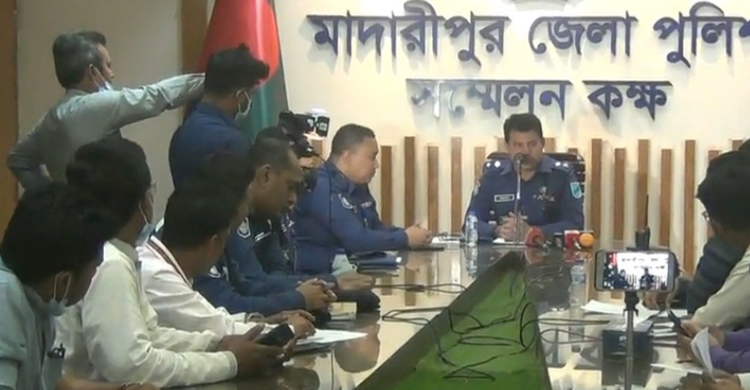 শারীরিক সম্পর্কের ভিডিও ধারণ করে ব্ল্যাকমেইল, বন্ধুর হাতে খুন