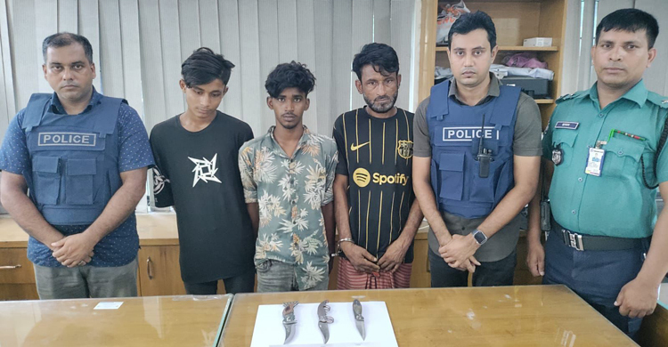 সিআরবি এলাকায় ডাকাতির প্রস্তুতিকালে গ্রেফতার ৩