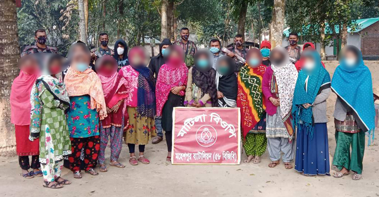মহেশপুরে ২১ অনুপ্রবেশকারী আটক