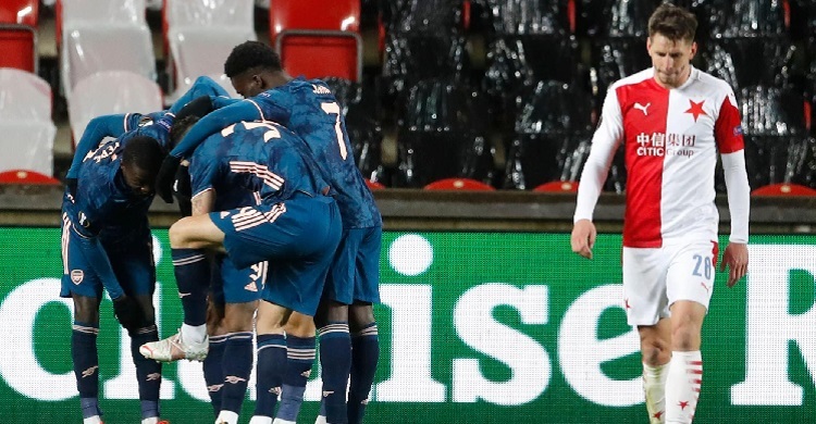 Rampant Arsenal reach Europa League last four