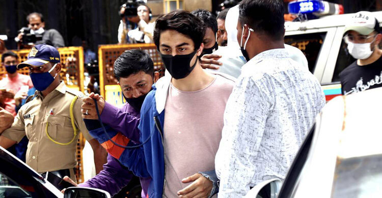 Shah Rukh Khan’s son Aryan walks out of Arthur Road jail