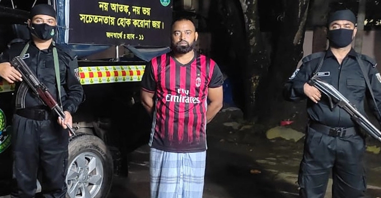 কুমিল্লায় অস্ত্র-মাদকসহ যুবক গ্রেফতার