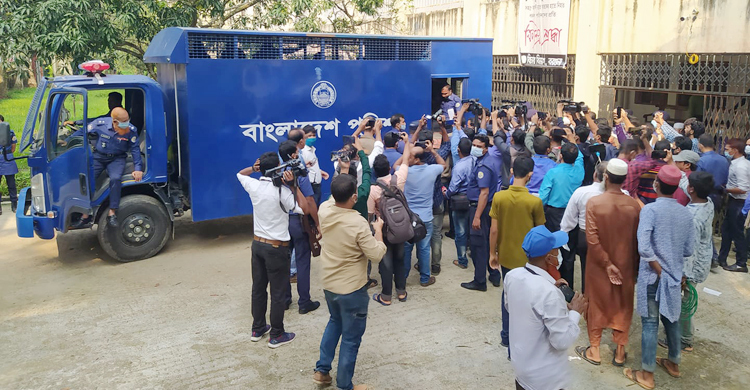 কঠোর নিরাপত্তায় আদালতে রিফাত হত্যার অপ্রাপ্তবয়স্ক আসামিরা