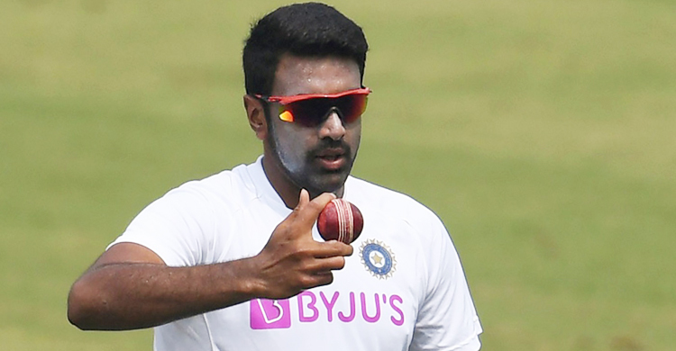 পুজারার ভরসায় অর্ধেক গোফ ‘বাজি’ রাখলেন অশ্বিন