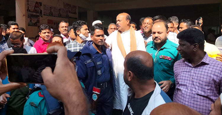 ১০ বছর পর আসলাম চৌধুরীসহ ৫০ জনের বিরুদ্ধে অভিযোগ গঠন