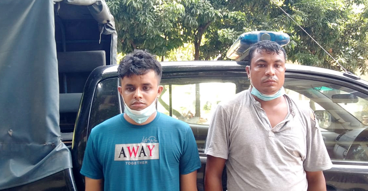 চাকরি দেওয়ার নামে হাতিয়ে নিতেন লাখ টাকা, গ্রেফতার ২