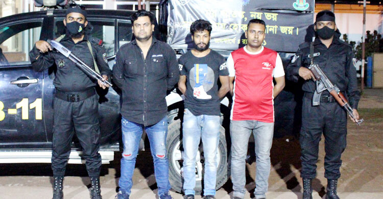 পর্নো ভিডিও সরবরাহের দায়ে আটক ৩