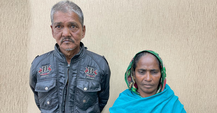 গাঁজা আনতেন স্বামী বিক্রি করতেন স্ত্রী