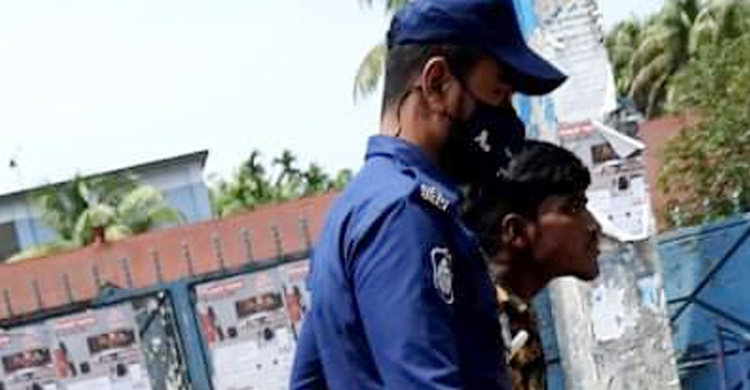 ২৫০ টাকার জন্য বন্ধুকে হত্যার ঘটনায় গ্রেফতার যুবক
