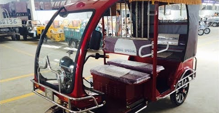 চালকের গলায় ছুরিকাঘাত করে অটোরিকশা ছিনতাই