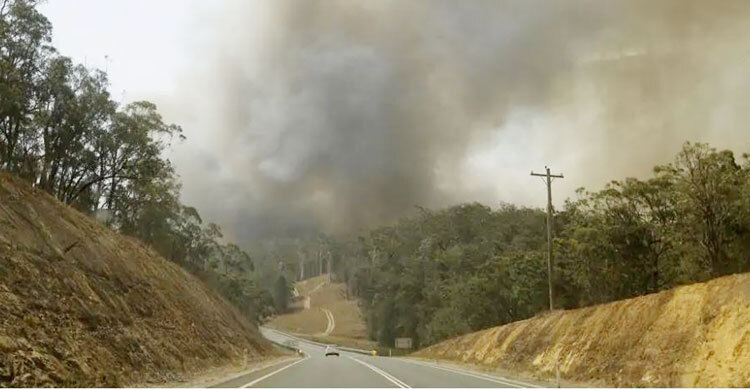 Severe fire danger for Australia as temperatures smash records