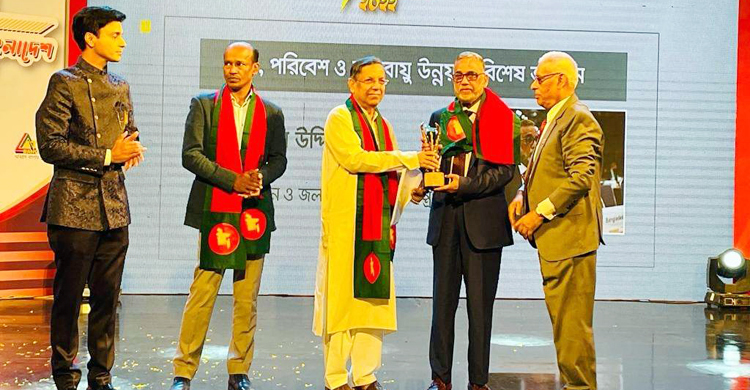 ‘এটিএন বাংলা উন্নয়নে বাংলাদেশ অ্যাওয়ার্ড’ পেলেন পরিবেশমন্ত্রী