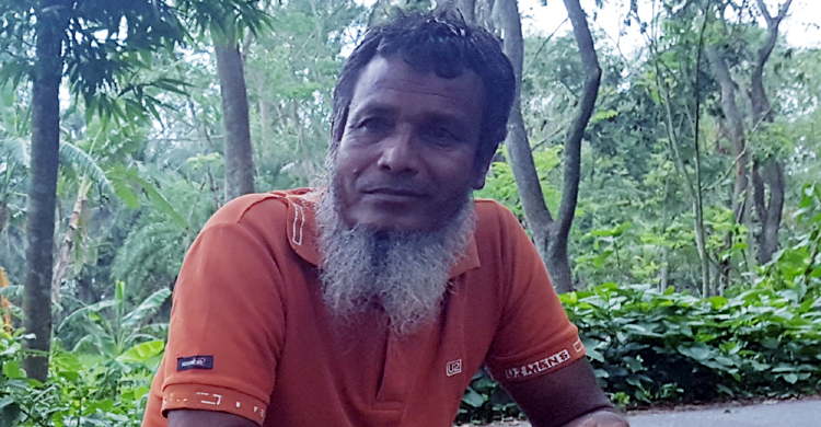 ৮ লাখ টাকা চাঁদার কথা শুনে স্ট্রোক করে হাসপাতালে বৃদ্ধ