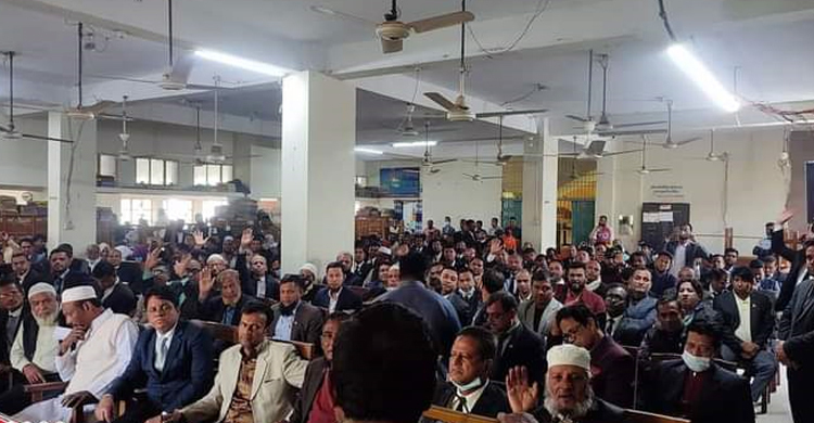 ব্রাহ্মণবাড়িয়ায় আইনজীবীদের আদালত বর্জন কর্মসূচি অব্যাহত