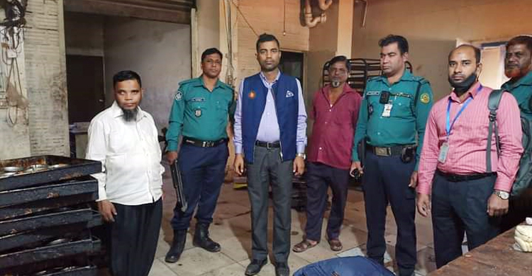 লাইসেন্স ছাড়া বিস্কুট উৎপাদন-বিক্রি, কে কে ফুডকে জরিমানা দুই লাখ